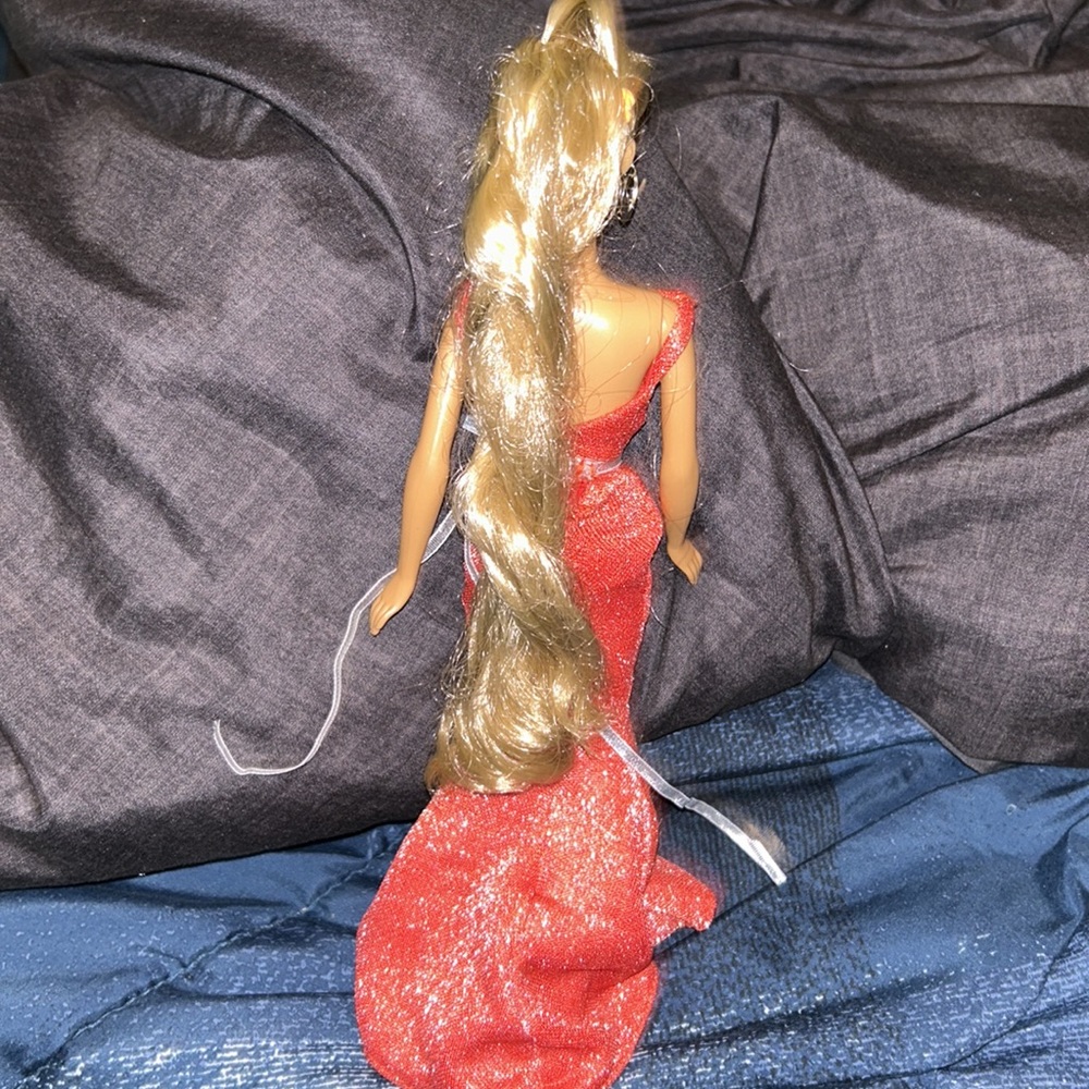 Zodiac Barbie Collection: Aries, - Picture 3 of 5
